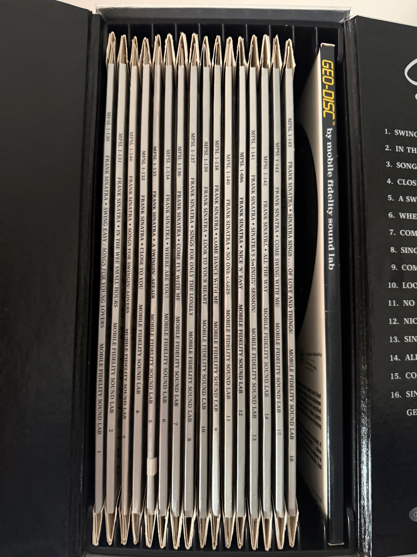 Frank Sinatra - Sinatra Collection (Mobile Fidelity Sound Lab 16XLP With Geo Disc) Ltd Edition Box Set