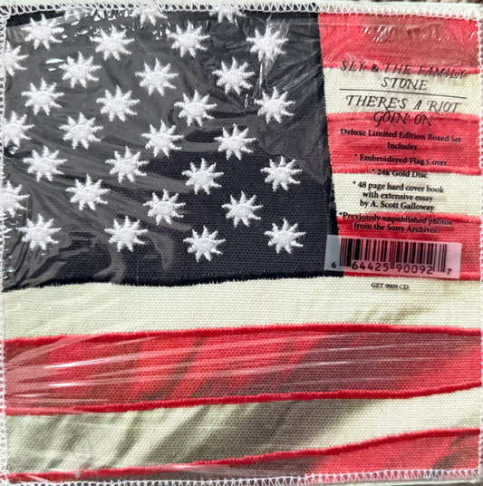 Sly And The Family Stone - There’s A Riot Going On (Deluxe Box Gold CD)
