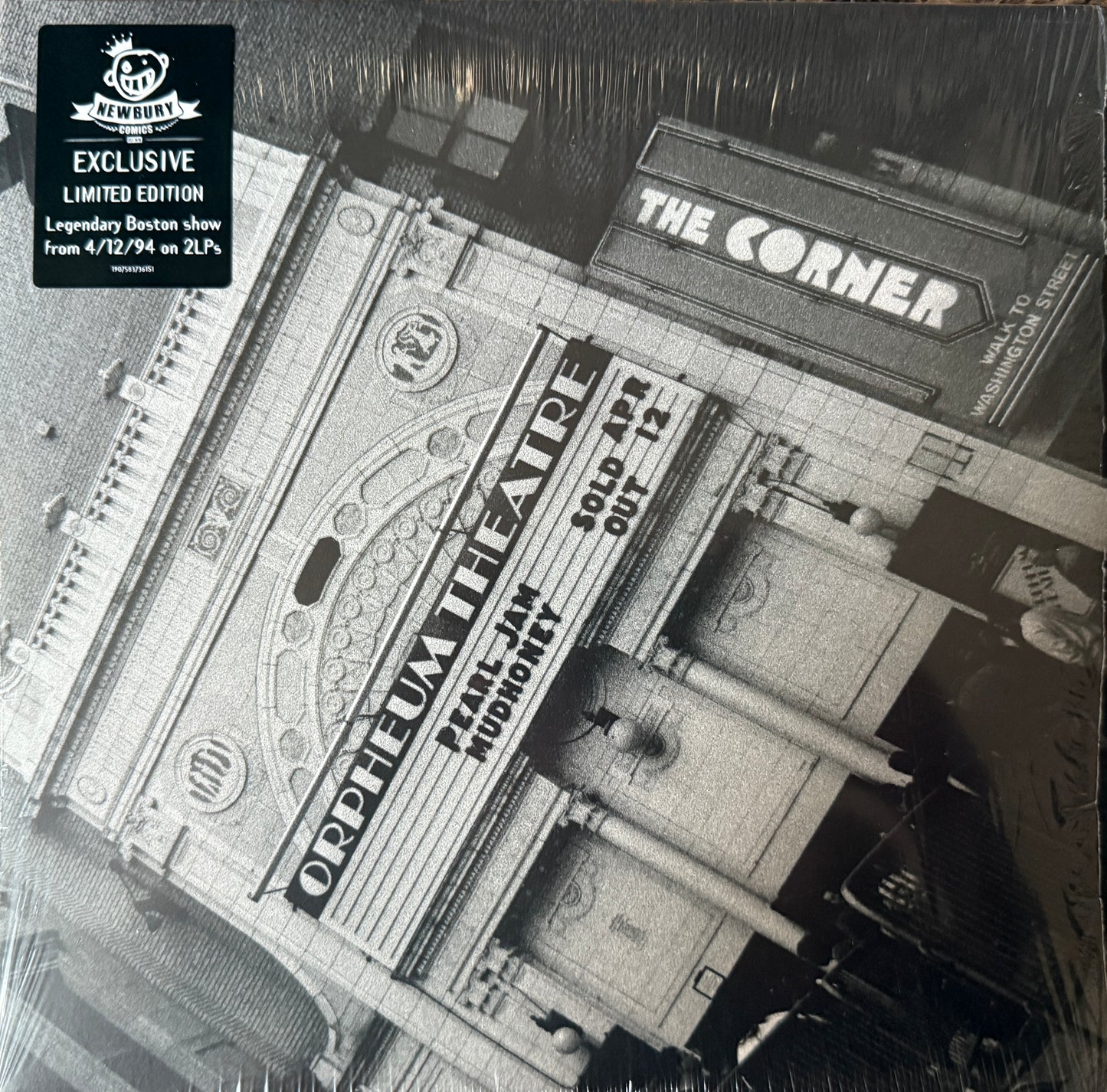 Pearl Jam - Live At The Orpheum Theatre A (Newbury Comic Variant)